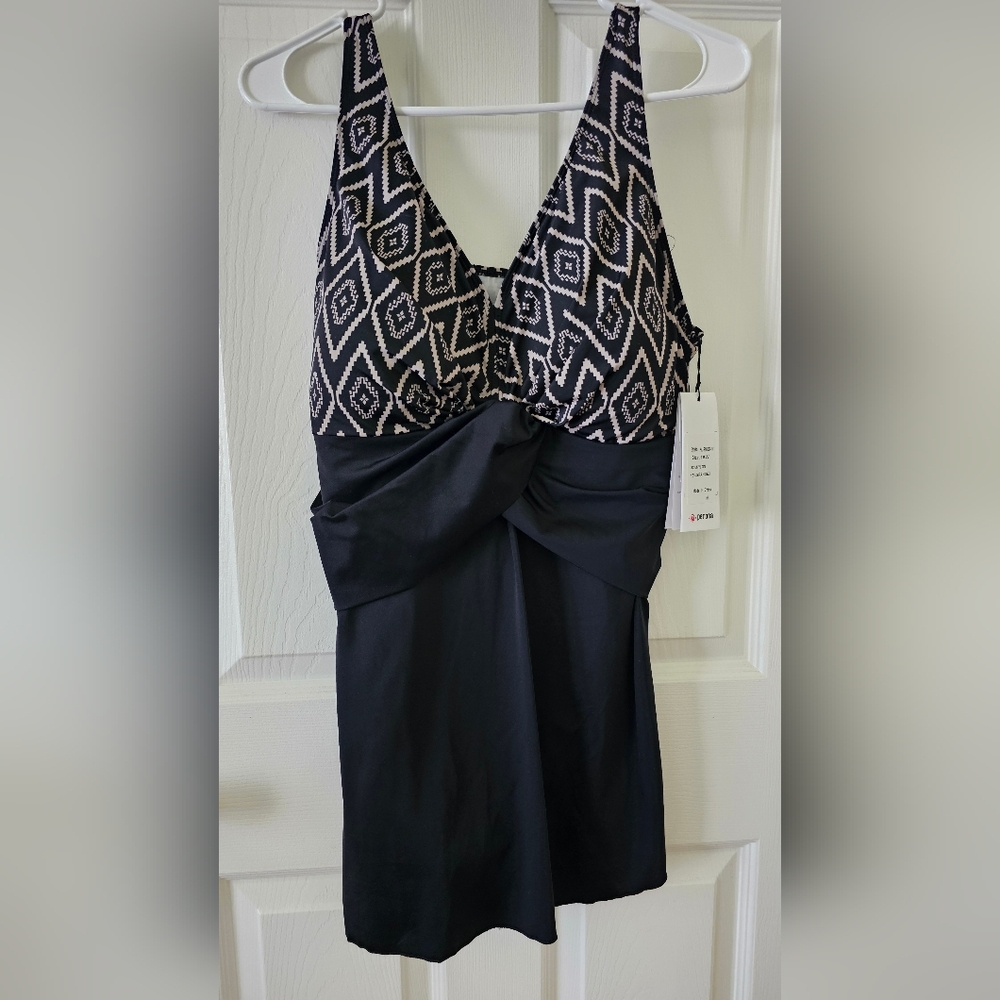 Persona Black and White Swimsuit Dress, Size 18W